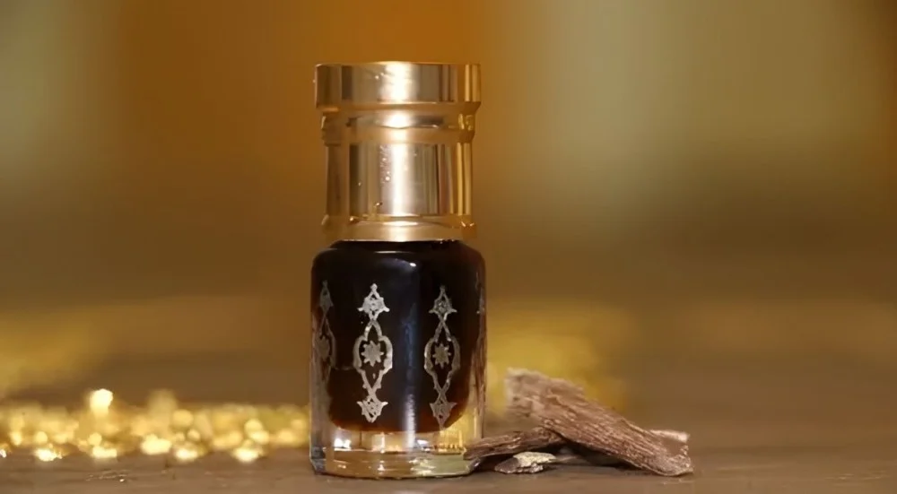 ما هو المسك: تعريفه، أنواعه، واستخداماته في العطور والطب