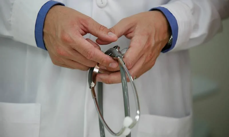 أعراض البروستاتا عند الرجال: العلامات المبكرة وطرق الفحص