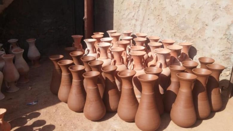 طرق صناعة الفخار: بين الحرفة التقليدية والتطور الحديث
