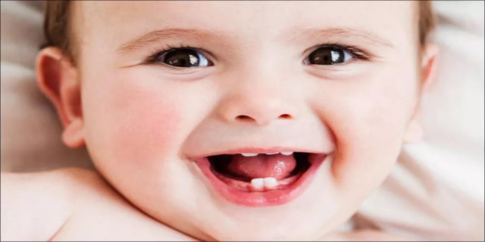 مراحل تسنين الأطفال: الدليل الكامل من البداية حتى اكتمال الأسنان