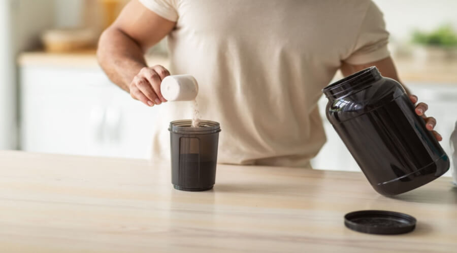 أفضل وقت لشرب البروتين: لتحقيق أقصى فائدة عضلية وصحية -ابراج نيوز