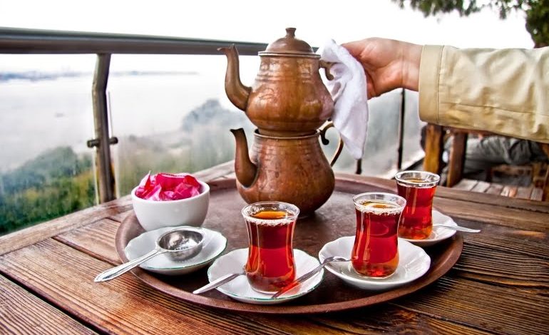 فوائد شرب الشاي الصحية وأنواعه وتأثيره على الجسم -ابراج نيوز