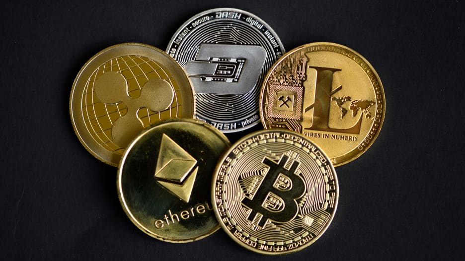 العلاقة الخفية بين العملات وأسواق الطاقة