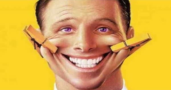 تفسير الضحك في الحلم ومعانيه المختلفة -ابراج نيوز