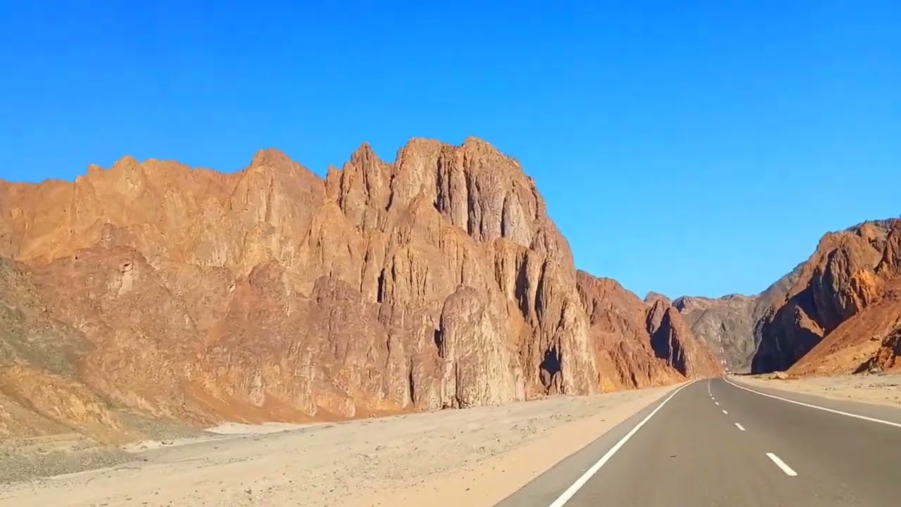 سلسلة جبال البحر الأحمر وأهميتها الجغرافية والتاريخية -ابراج نيوز