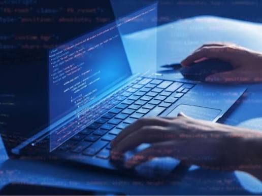 لماذا أصبحت البرمجة مهارة أساسية في القرن الواحد والعشرين؟