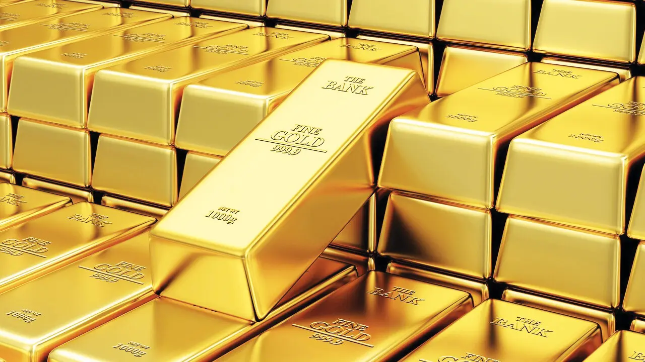 سلوك المستثمر الصغير في سوق الذهب: قرارات عقلانية أم عاطفية؟