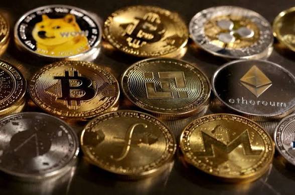 بين الشائعات والواقع: كيف تؤثر الأخبار على أسعار العملات؟