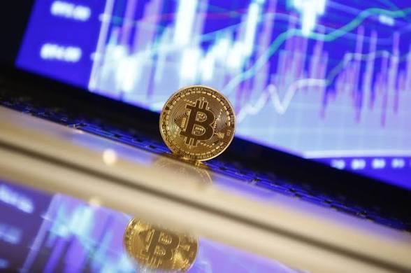 لماذا تتحرك أسعار العملات بسرعة في أوقات الأزمات العالمية؟