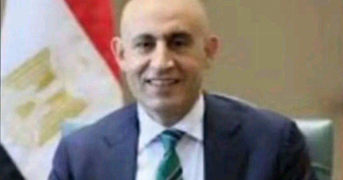 شابوووووووووووووووه وزير التعليم... عرض المزيد
