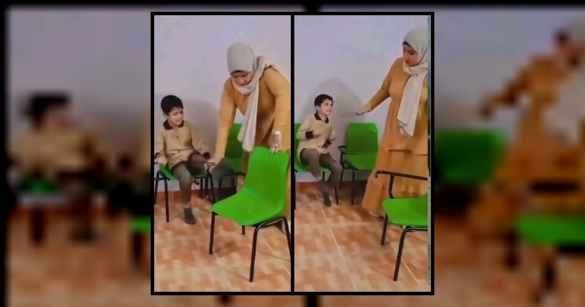 فيديو منتشر لميس بت ض رب طفل صغير الولد عمال يعيط ويقولها خلاص انا اسف وهي وسط تو... more