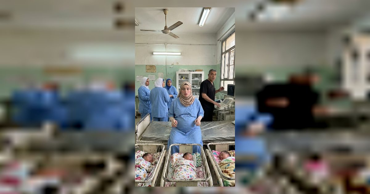 سيدة أنجبت عشرة ولكن!