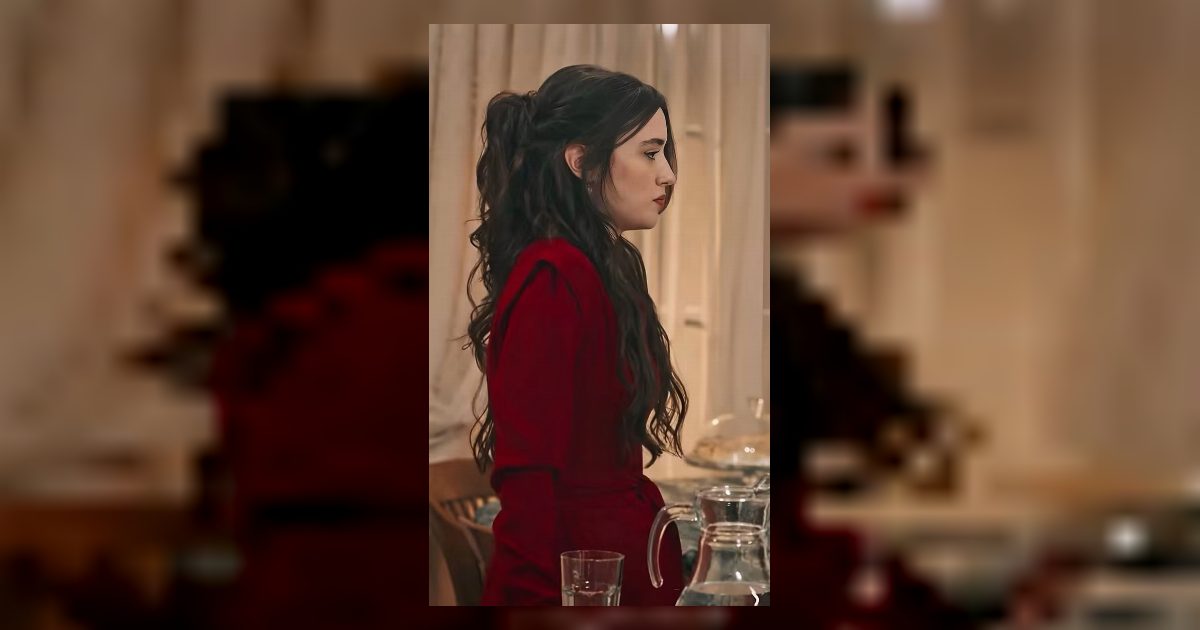 عايز واحده تكون ففيره