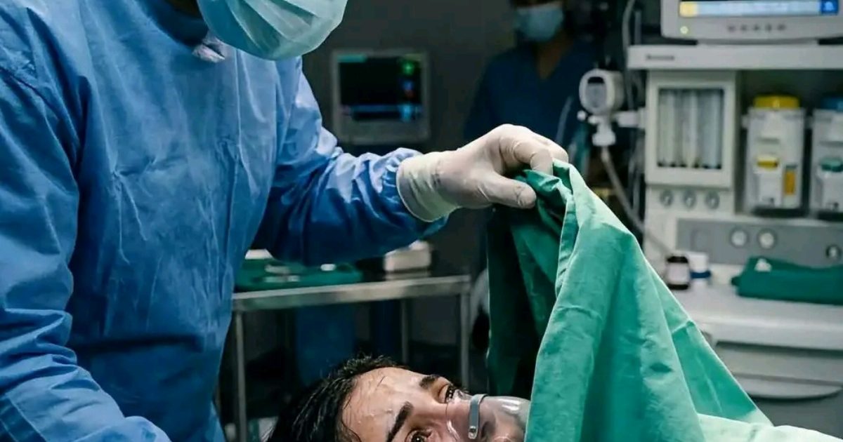 دخل غرفة العمليات